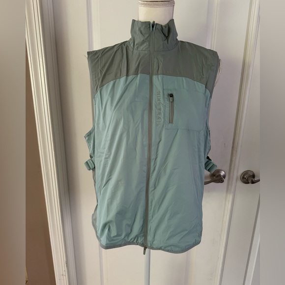 Nike Trail Repel Women's Trail Running Vest - Picture 7 of 17